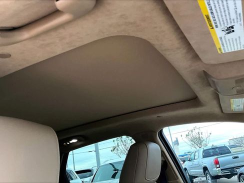 Used 2022 Cadillac XT5 Sportv w/ Platinum Package image 13