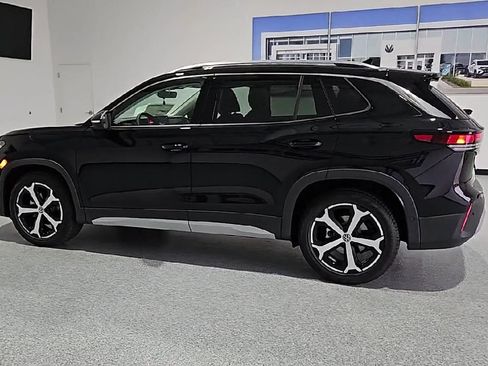 New 2026 Volkswagen Tiguan SE FWD image 7