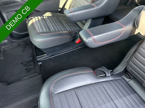 Used 2025 Ford Explorer ST-Line w/ Premium Package AWD/4WD image 18