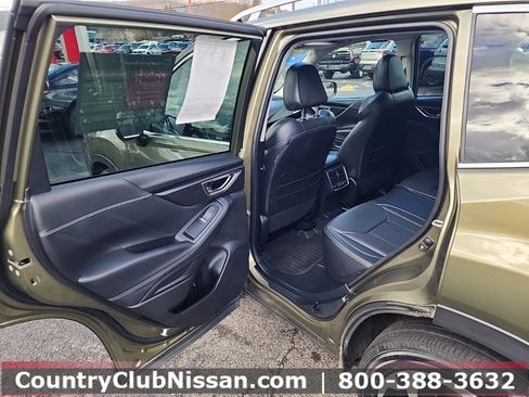 Used 2022 Subaru Forester Touring image 27