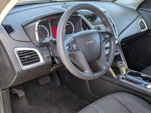 Used 2016 GMC Terrain SLE image 10