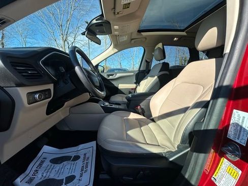 Used 2020 Ford Escape SEL image 24