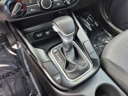 Used 2022 Kia Soul LX w/ Technology Package FWD image 26