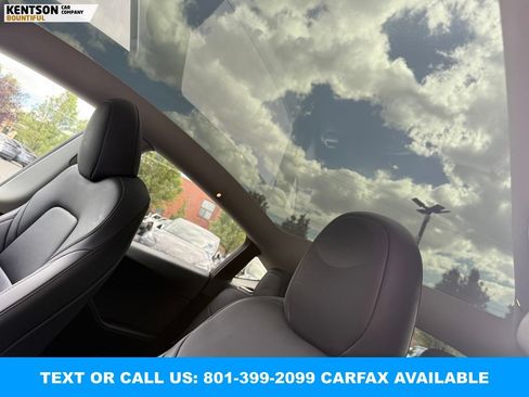Used 2023 Tesla Model Y Long Range AWD/4WD image 23