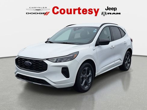 Used 2023 Ford Escape ST-Line image 9