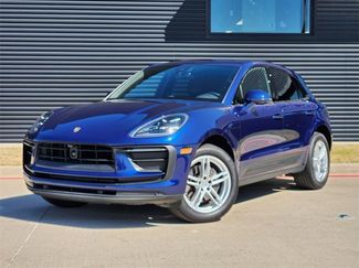 Certified 2024 Porsche Macan image 1