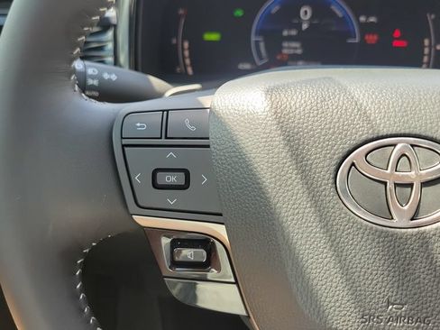 Certified 2026 Toyota Camry SE FWD image 20