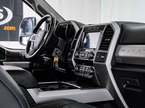 Used 2019 Ford F250 Lariat w/ Lariat Value Package image 18