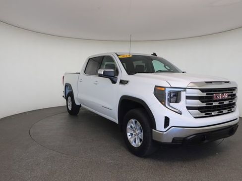 Used 2023 GMC Sierra 1500 SLE AWD/4WD image 30