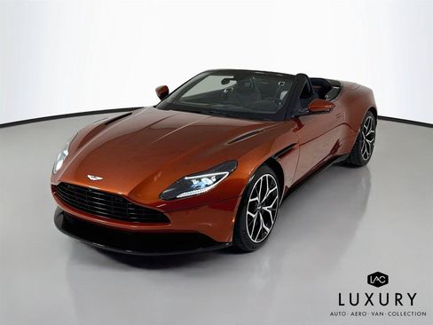 Used 2019 Aston Martin DB11 Volante RWD image 4