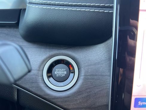 Certified 2023 Jeep Grand Cherokee L Limited w/ Luxury Tech Group II image 27