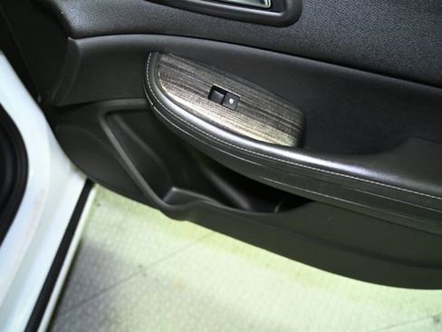 Used 2016 Chevrolet Malibu LT image 50