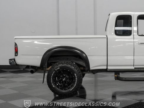 Used 2002 Toyota Tacoma PreRunner RWD image 28