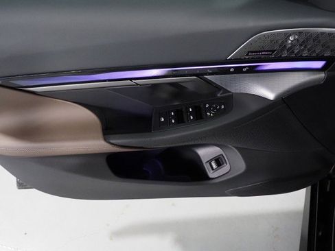 Used 2025 BMW i5 eDrive40i w/ M Sport Package image 65