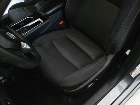 Used 2024 Nissan Altima 2.5 SV FWD image 26