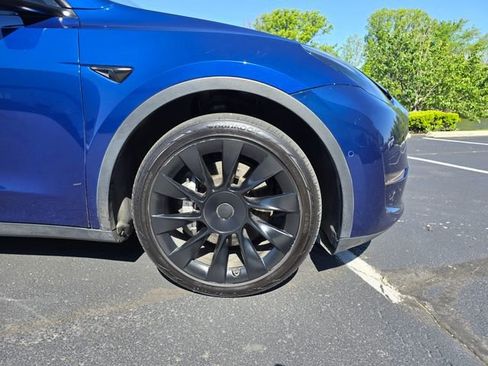 Used 2020 Tesla Model Y Long Range AWD/4WD image 5
