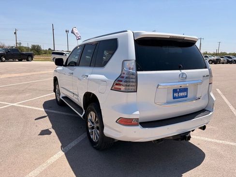 Used 2019 Lexus GX 460 Luxury AWD/4WD image 3