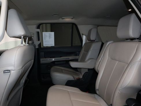 Certified 2024 Ford Expedition Max XLT image 22