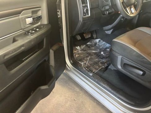 Used 2021 RAM 1500 Classic SLT RWD image 23