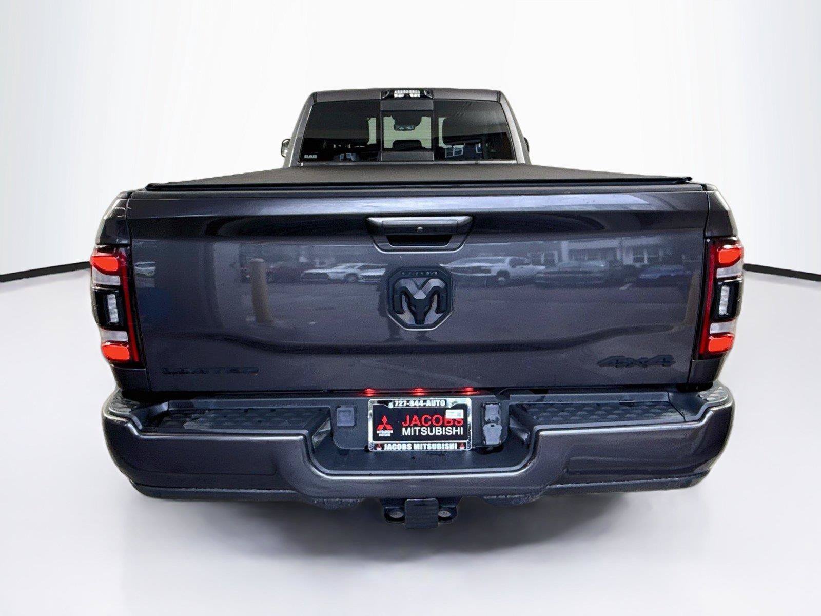 Used 2022 RAM 3500 Limited AWD/4WD image 3