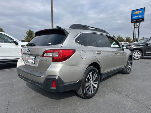 Used 2019 Subaru Outback 2.5i Limited image 9