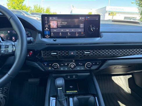 Used 2024 Honda Accord Touring image 20