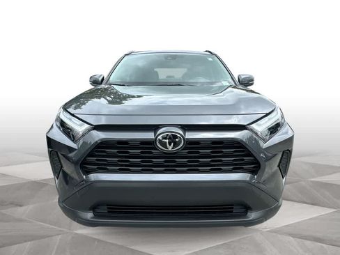 Used 2025 Toyota RAV4 XLE AWD/4WD image 3