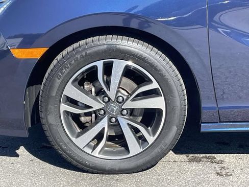 Used 2024 Honda Odyssey Touring image 12