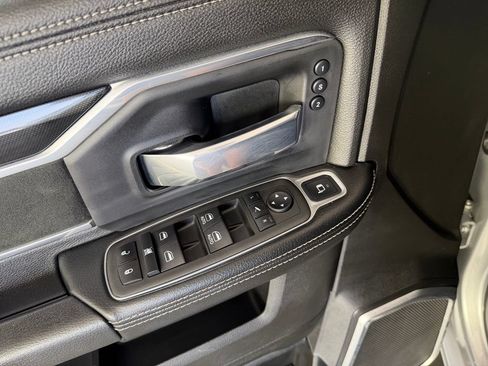 Used 2022 RAM 2500 Laramie AWD/4WD image 18