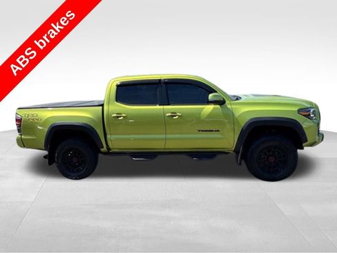 Used 2022 Toyota Tacoma TRD Pro AWD/4WD image 8
