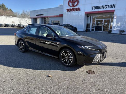 New 2026 Toyota Camry XLE image 9