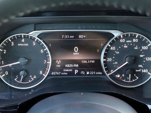 Certified 2025 Nissan Pathfinder SV FWD image 26