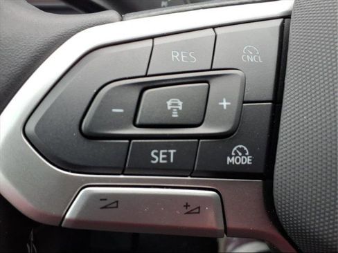 New 2026 Volkswagen Tiguan SE image 20