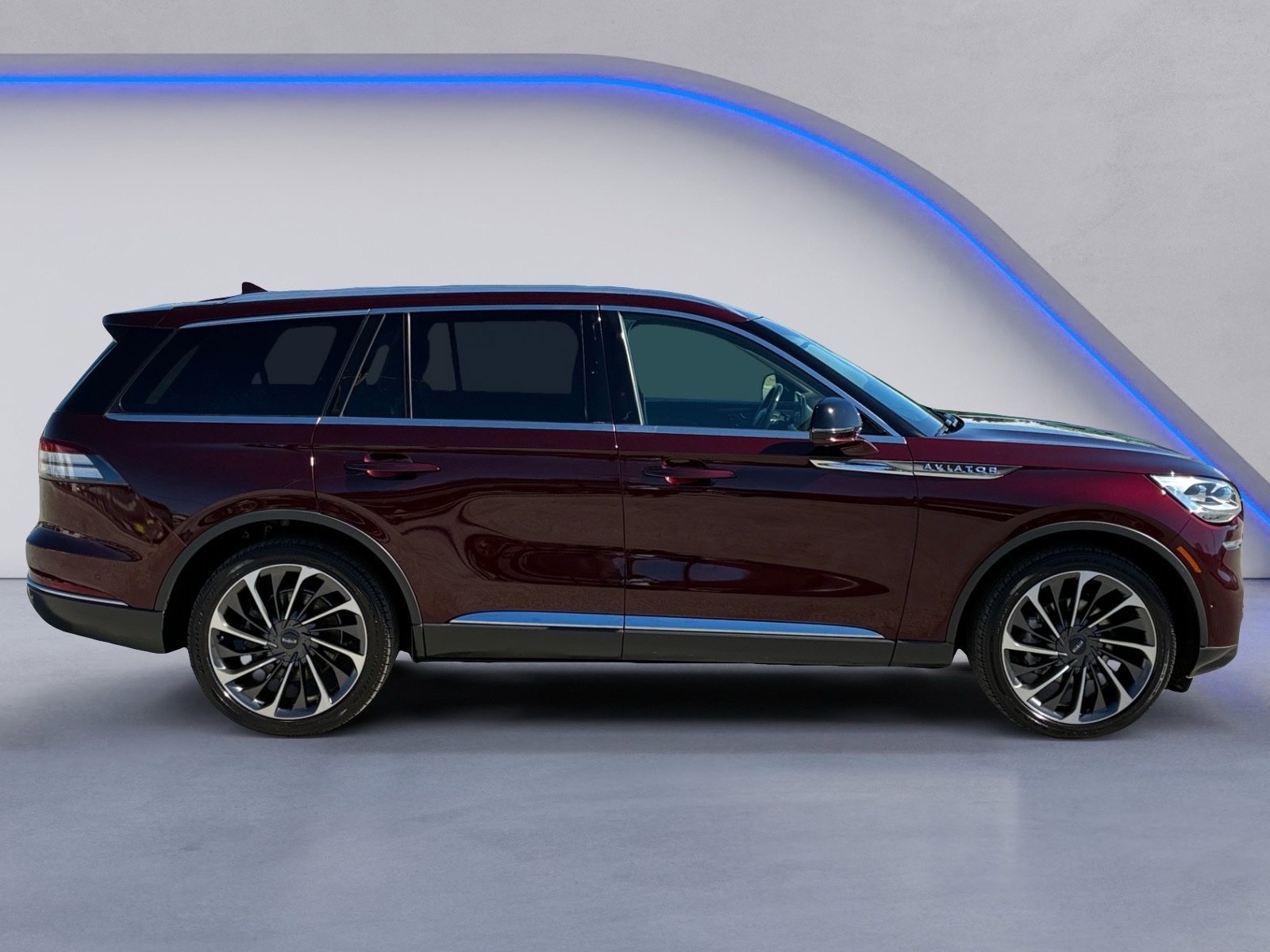 Used 2020 Lincoln Aviator Reserve w/ Equipment Group 202A AWD/4WD image 8