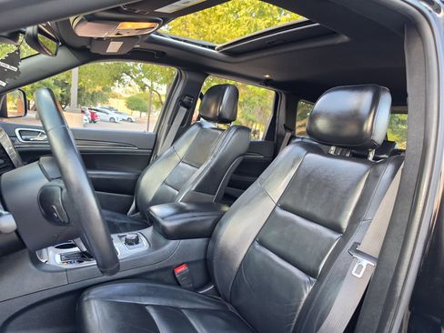 Used 2019 Jeep Grand Cherokee Limited AWD/4WD image 20
