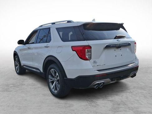 Used 2020 Ford Explorer Platinum w/ Premium Technology Package image 4
