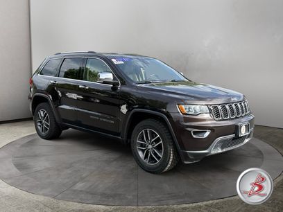 Used 2017 Jeep Grand Cherokee Limited w/ Trailer Tow Group IV
