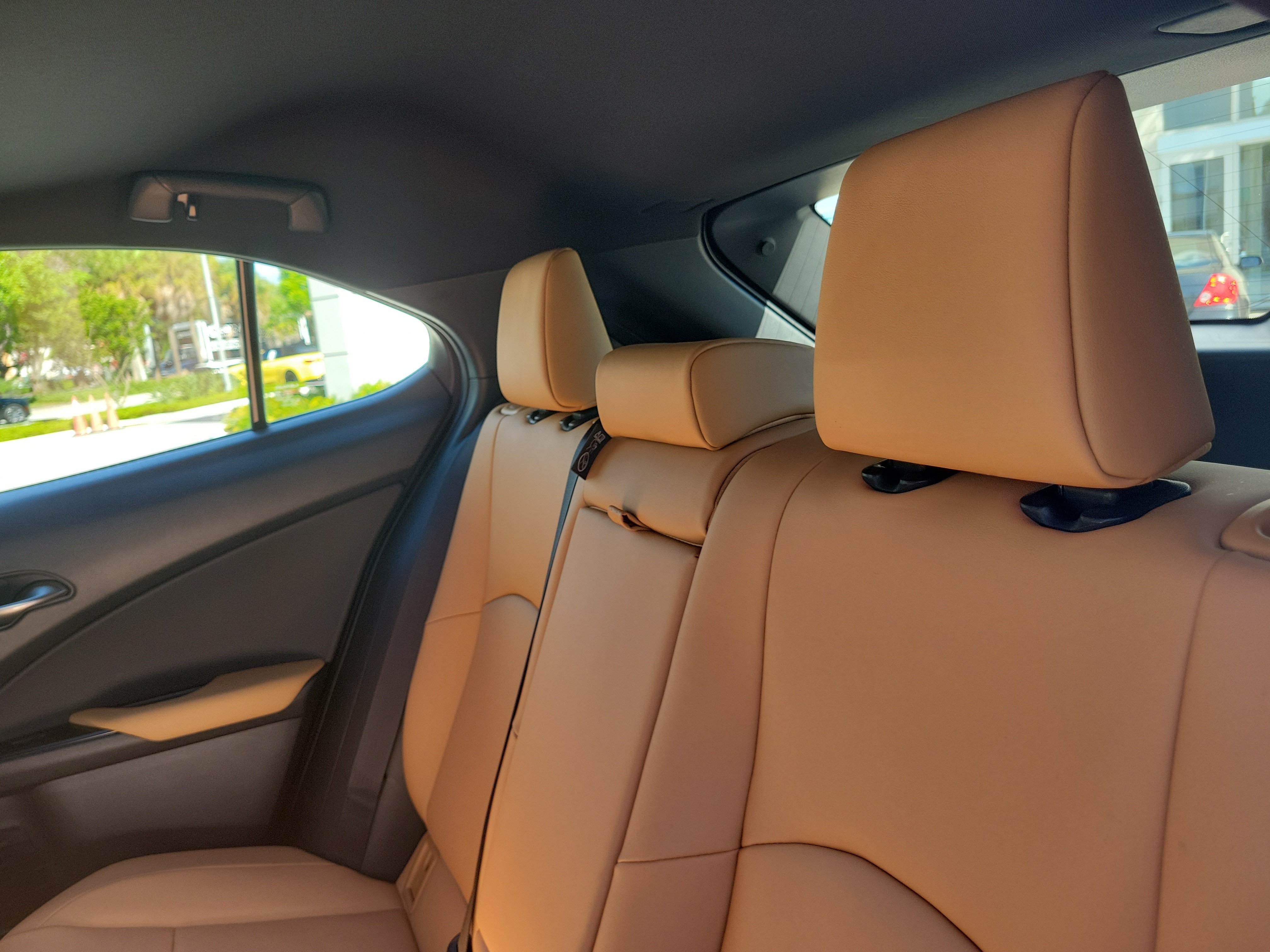 Used 2025 Lexus UX 300h FWD w/ Accessory Package (Z1) image 12