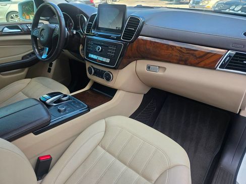 Used 2019 Mercedes-Benz GLS 450 4MATIC image 22