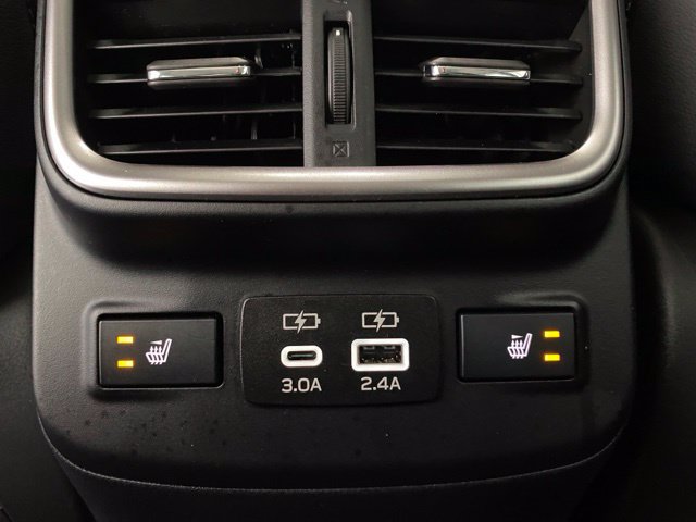 Used 2025 Subaru Outback Limited AWD/4WD image 15