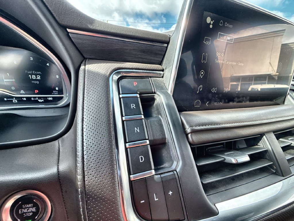 Used 2024 GMC Yukon SLT RWD image 22