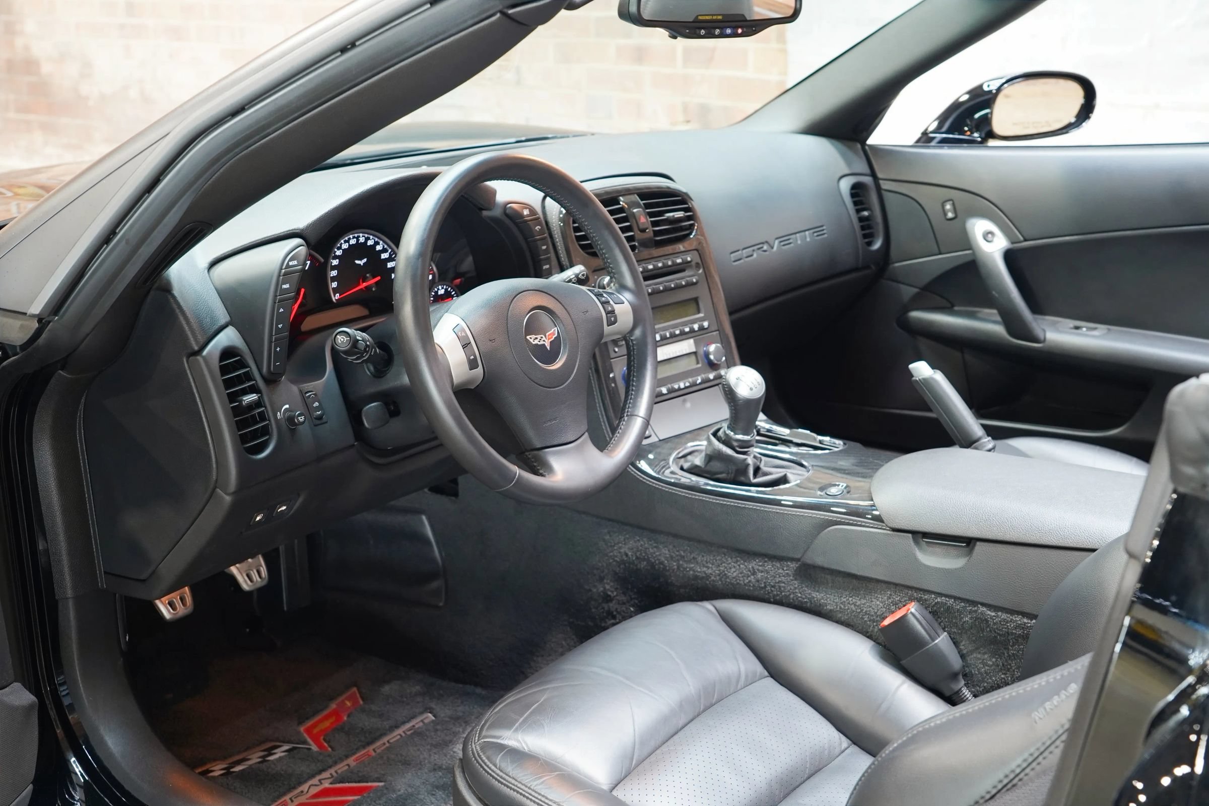 Used 2011 Chevrolet Corvette Grand Sport w/ Preferred Equipment Group RWD image 39