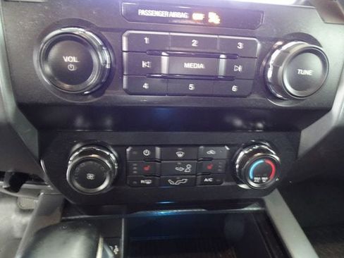 Used 2019 Ford F150 XLT w/ Equipment Group 302A Luxury image 11