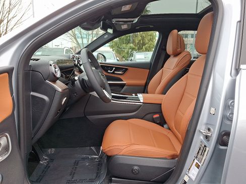 New 2026 Mercedes-Benz GLC 300 4MATIC image 11