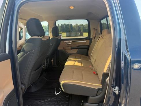 Used 2019 RAM 1500 Big Horn AWD/4WD image 11