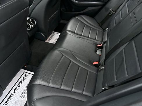 Used 2021 Mercedes-Benz C 300 Sedan image 10