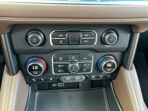 Used 2021 Chevrolet Tahoe High Country AWD/4WD image 34