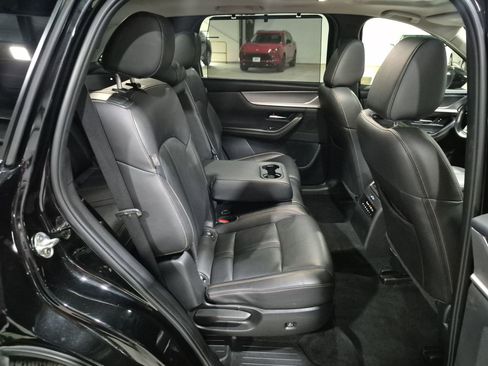 Used 2025 MAZDA CX-90 3.3 Turbo w/ Preferred Package AWD/4WD image 28