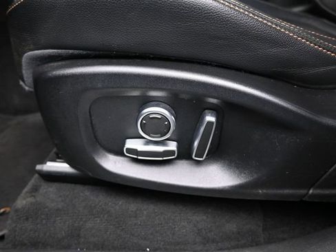 Used 2020 Jaguar F-PACE Prestige image 14