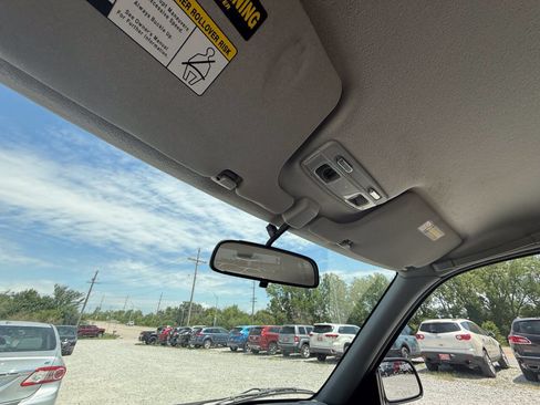Used 2001 Honda CR-V LX image 26